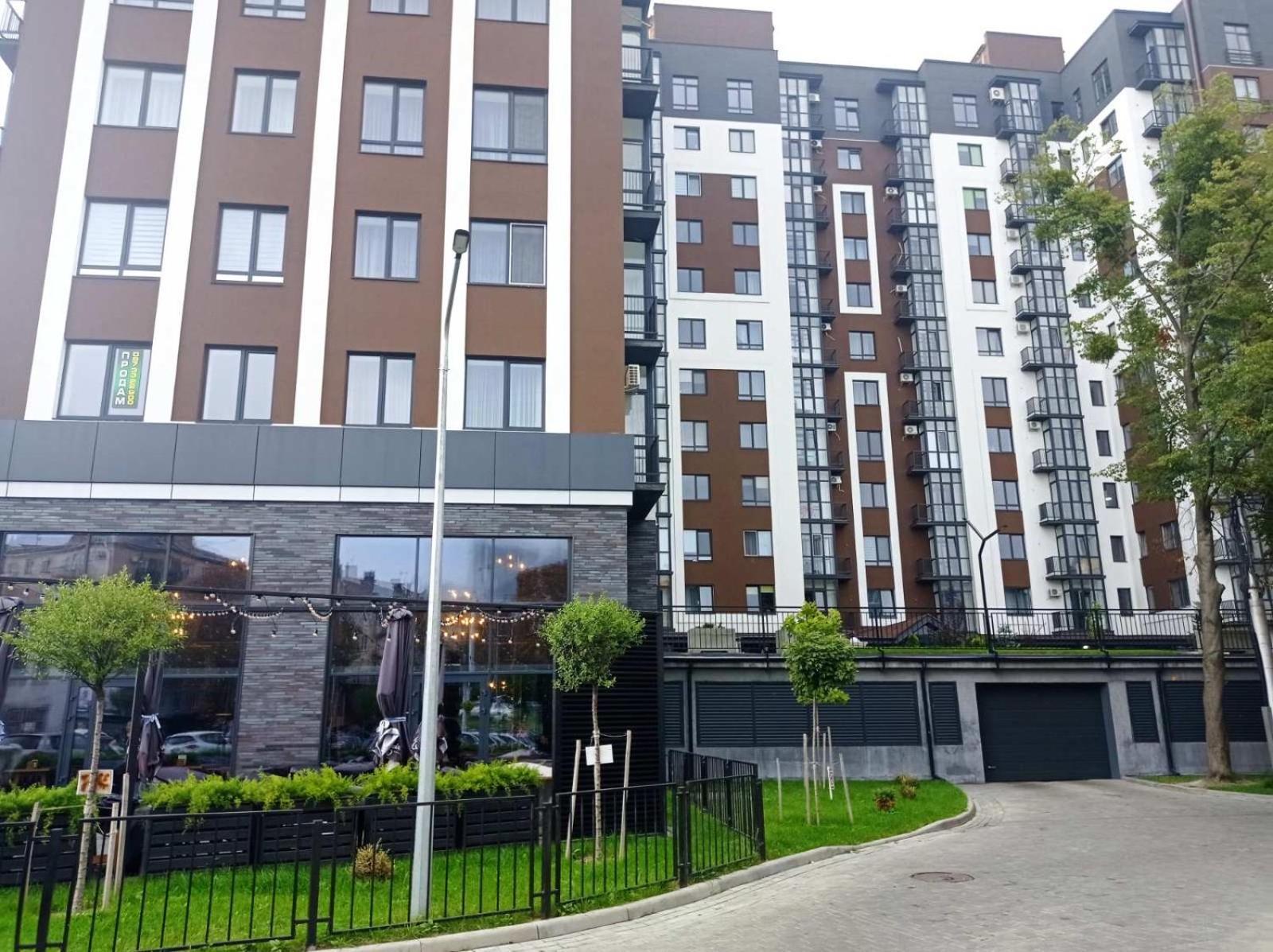 ריבנה Vip Apartment У Центрі Міста, Новобуджк Театральний,Дуже Простора מראה חיצוני תמונה